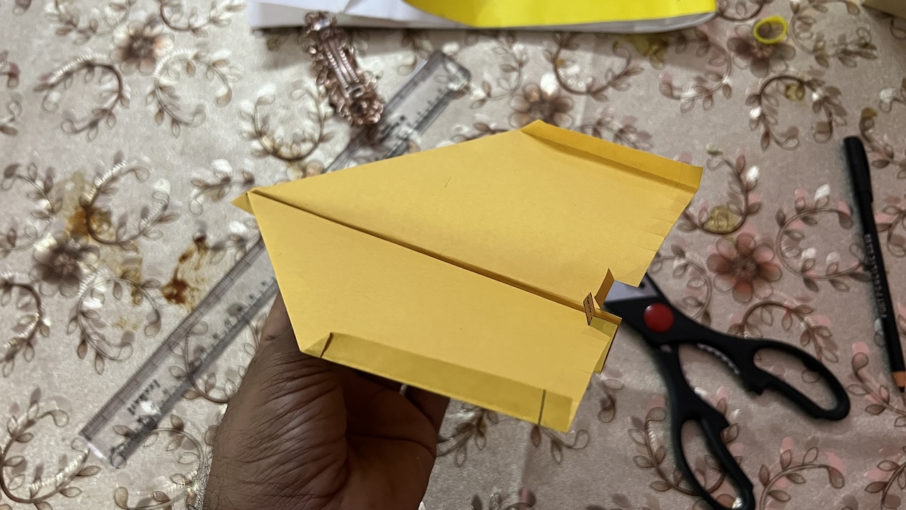 paper plane 